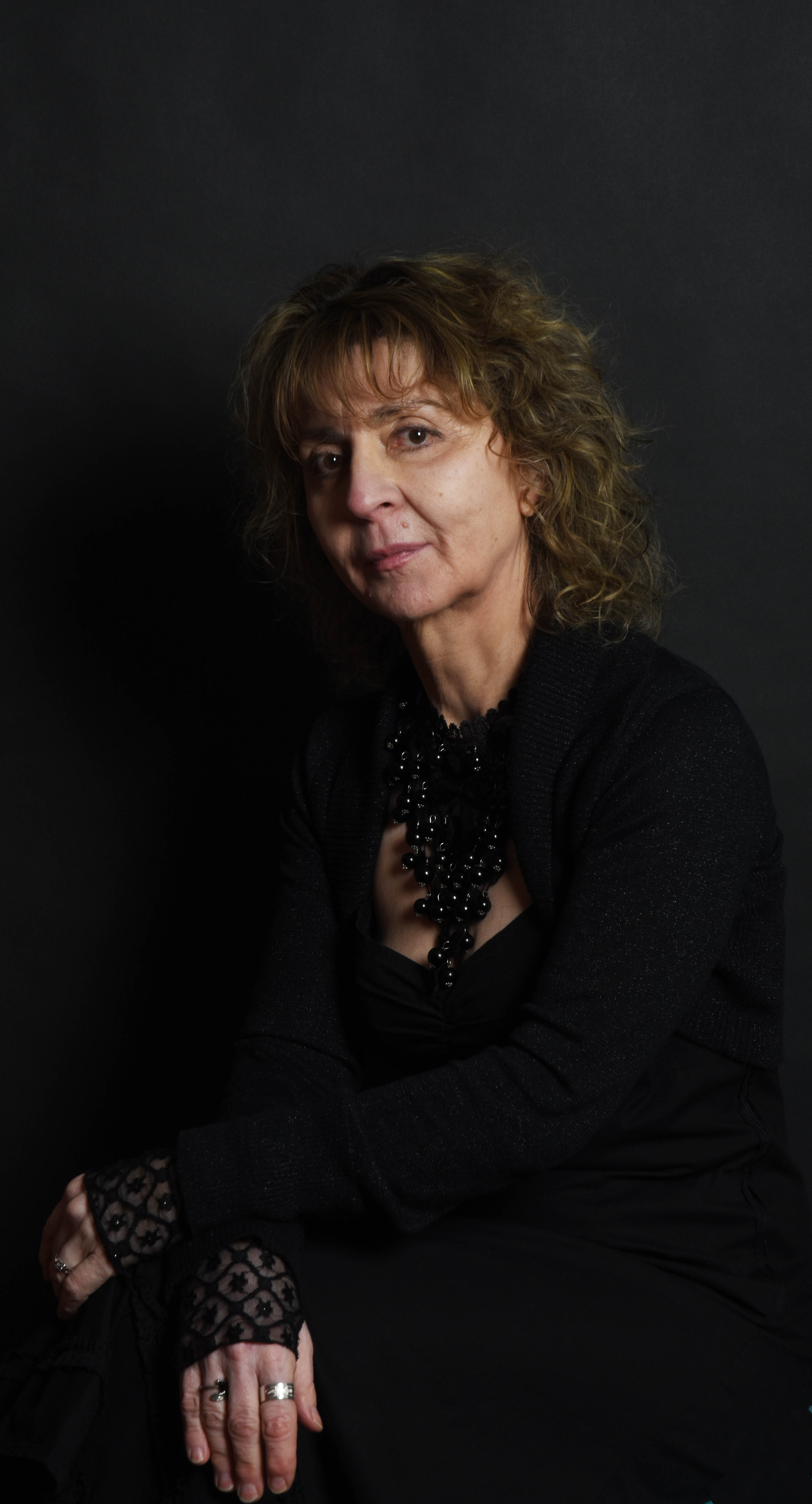 Elisabeth Bach, voz
