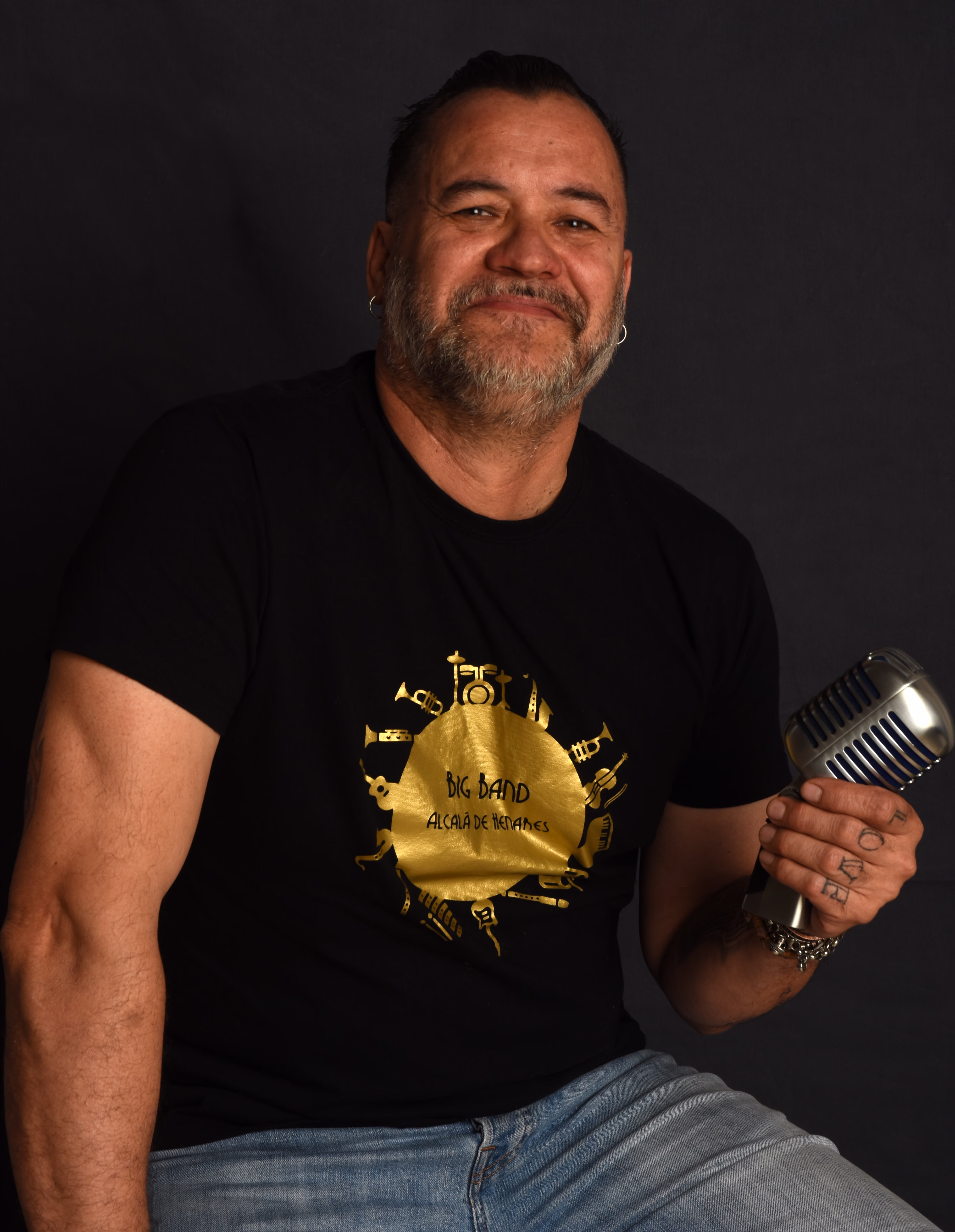 Myky Roldán, voz